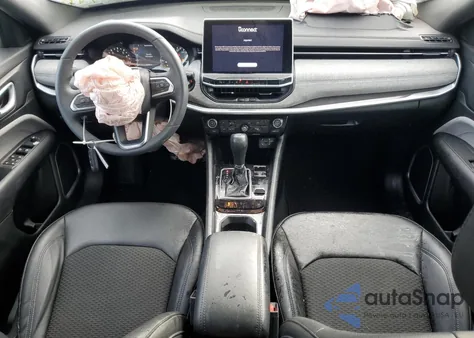 2024 Jeep Compass Latitude z USA, uszkodzony, nr VIN 3C4NJDBN3RT605181